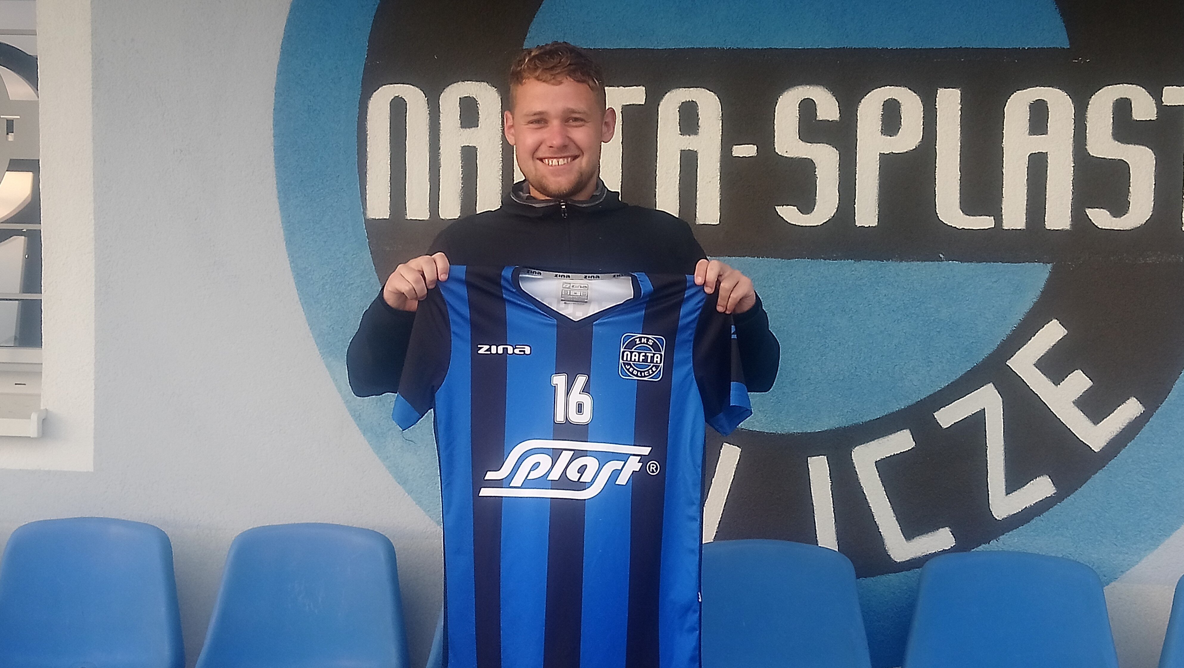 Jakub Stodolak zawodnikiem Nafty