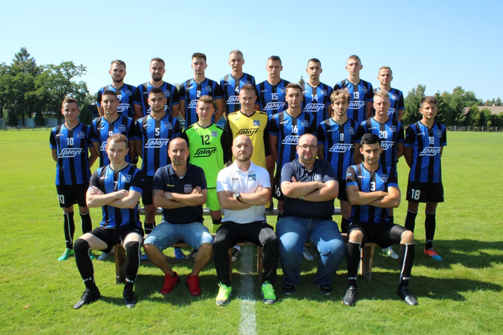 KADRA SENIORÓW I DRUŻYNA_ ZKS NAFTA SPLAST JEDLICZE sezon 2020/2021 jesień